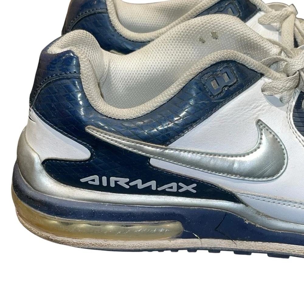 Retro Vtg Nike AirMax 2010 Mens Size 10.5 White Grey Silver Blue Gymcore READ